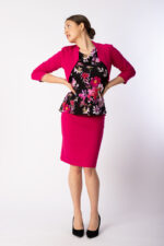 Bolero Nele Farbe berry in Kombination mit Shirt Liz und Rock Tessa